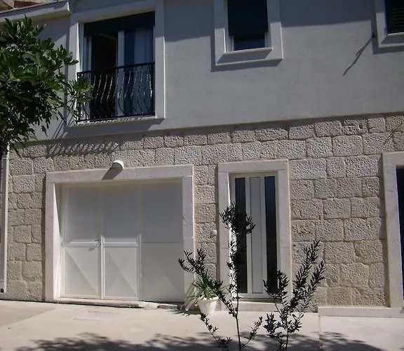 Stari Dvori דירה